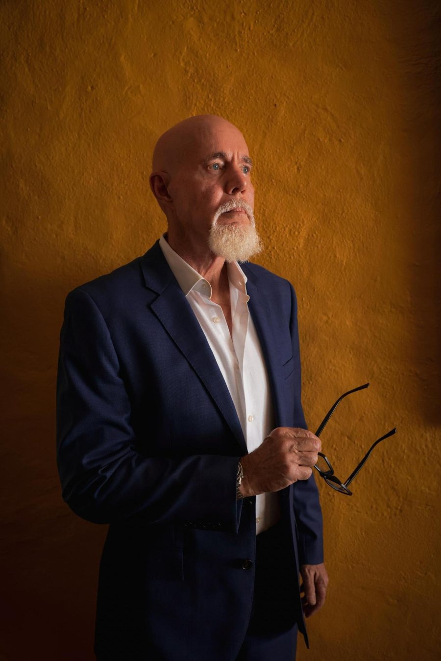 Dr. Robert Glover